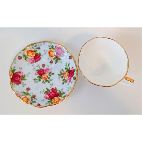 Royal Albert Teacup and Saucer Old Country Roses Blue Damask Vintage Tea Cup - Picture 4 of 5